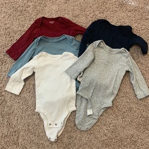Set of 5 - carters long sleeve bodysuits 6 month- used